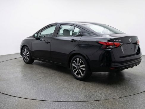 Used 2025 Nissan Versa SV image 6