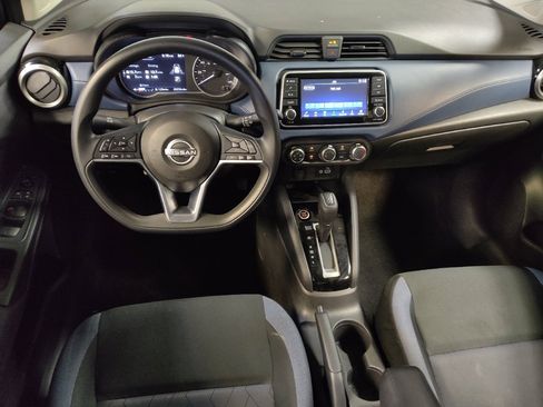 Used 2025 Nissan Versa SV FWD image 22