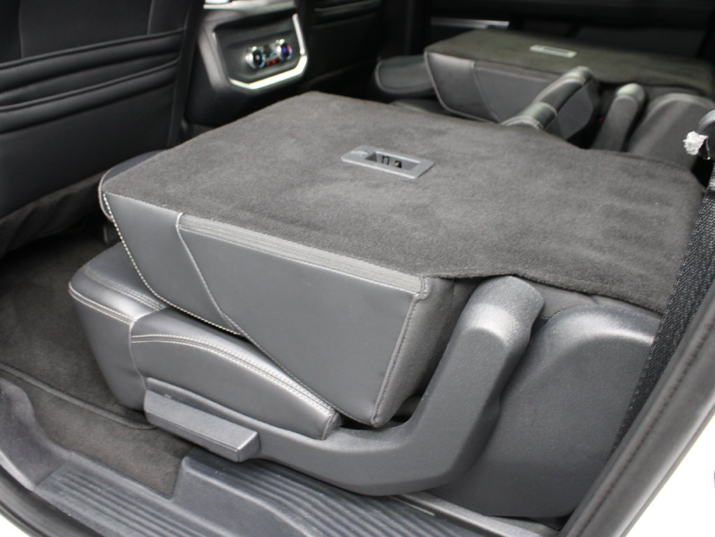 Used 2025 Ford Expedition Max Platinum w/ Stealth Appearance Package AWD/4WD image 74