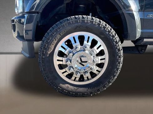 Used 2021 Ford F450 Platinum w/ FX4 Off-Road Package AWD/4WD image 8