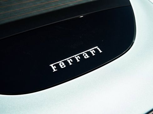 Used 2022 Ferrari Roma image 10