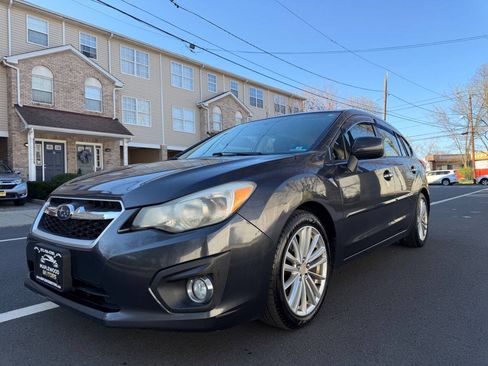 Used 2014 Subaru Impreza 2.0i Limited AWD/4WD image 2