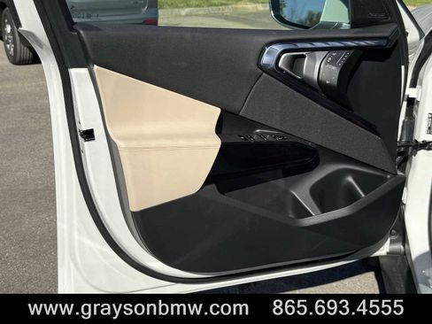 Used 2026 BMW X3 xDrive30 w/ Premium Package image 12