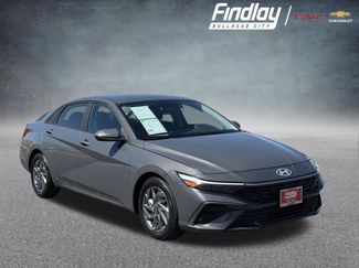 Used 2024 Hyundai Elantra SEL FWD video 1