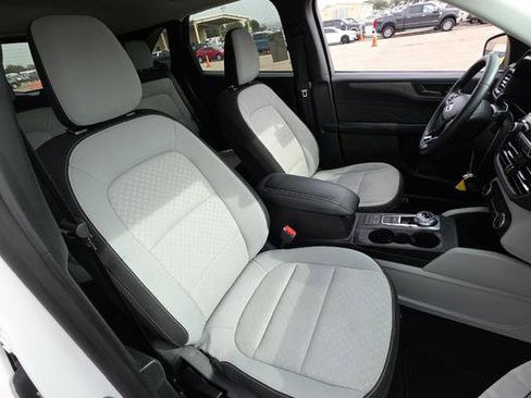 Used 2024 Ford Escape Active image 14