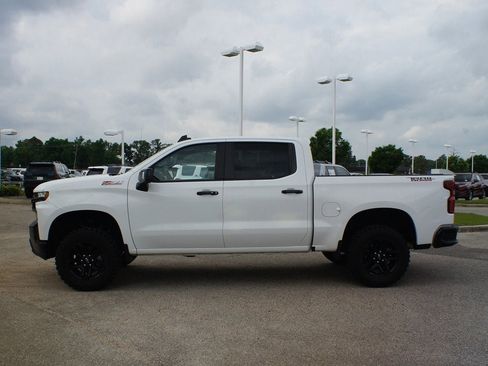 Used 2020 Chevrolet Silverado 1500 LT Trail Boss AWD/4WD image 11