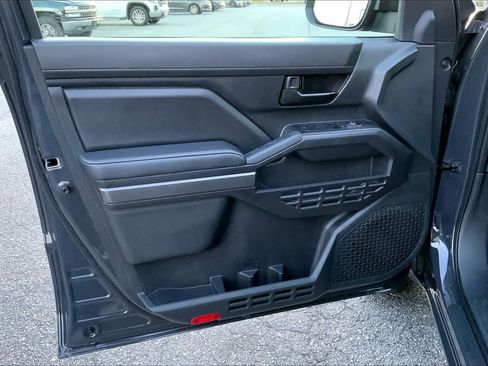 Used 2025 Toyota Tacoma SR5 image 21