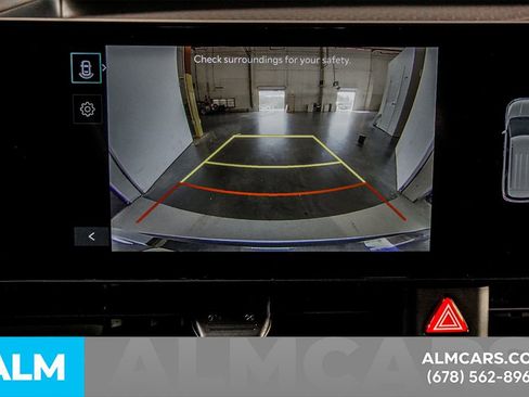 Used 2025 Kia Carnival FWD image 36