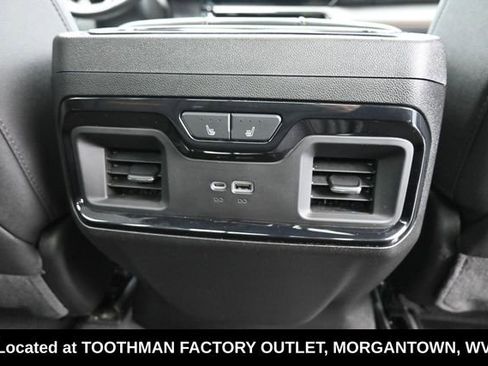 Used 2025 GMC Sierra 1500 AT4 w/ AT4 Preferred Package AWD/4WD image 7