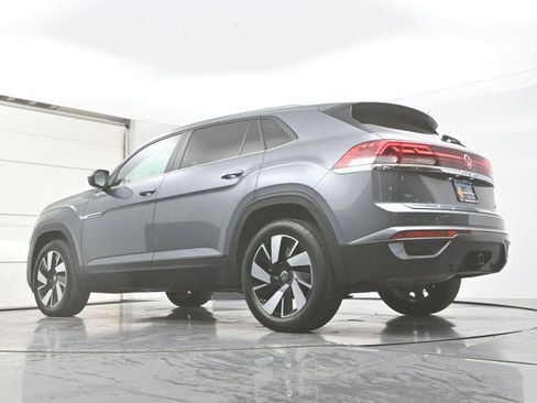 Used 2024 Volkswagen Atlas Cross Sport SE w/ Panoramic Sunroof Package AWD/4WD image 34