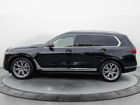 Used 2026 BMW X7 xDrive40i AWD/4WD image 4