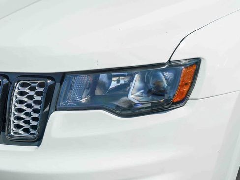 Certified 2021 Jeep Grand Cherokee Laredo X RWD image 6