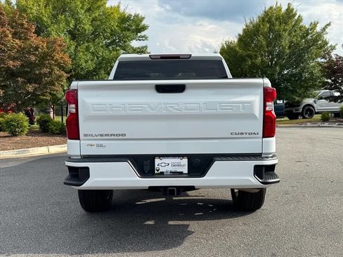 Used 2023 Chevrolet Silverado 1500 Custom RWD image 4