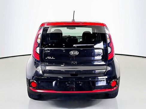 Used 2017 Kia Soul EV + FWD image 6
