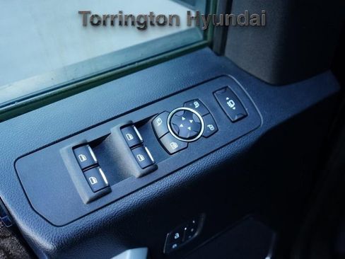 Used 2017 Ford F250 Lariat w/ Chrome Package image 24