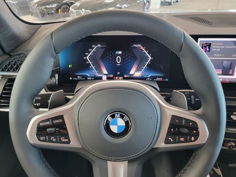 Used 2026 BMW X7 xDrive40i w/ M Sport Package image 9