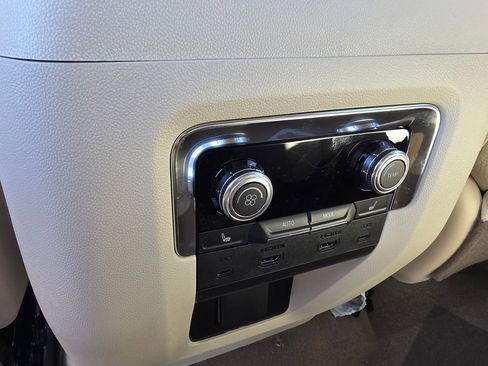 New 2026 GMC Yukon XL Denali w/ Advanced Technology Package image 28