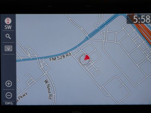 Used 2021 Toyota Tacoma Limited AWD/4WD image 22