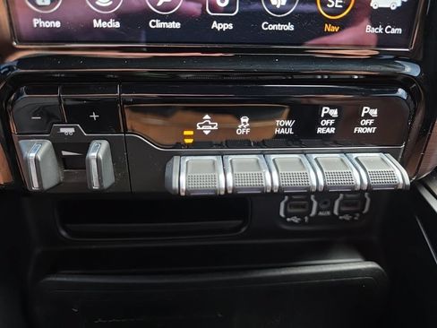Used 2021 RAM 1500 Limited AWD/4WD image 31