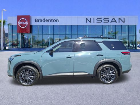 New 2026 Nissan Pathfinder SL FWD image 3