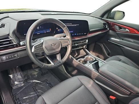 Used 2024 Chevrolet Traverse Z71 AWD/4WD image 16