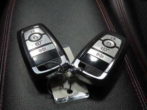 Used 2024 Ford Escape ST-Line image 19