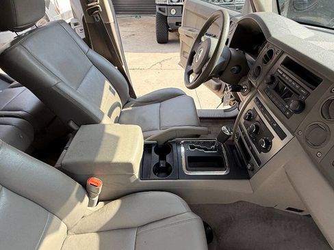 Used 2006 Jeep Commander 2WD image 72