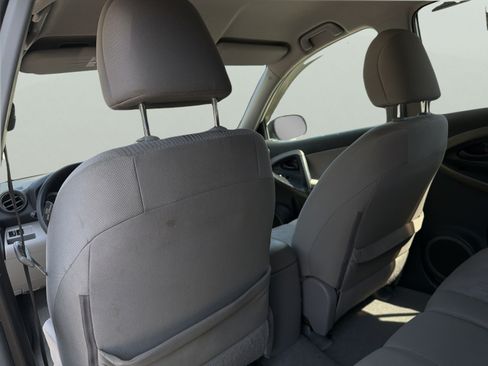 Used 2011 Toyota RAV4 2WD w/ Base L4 Extra Value Pkg image 15