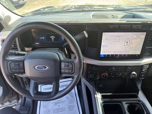 Used 2023 Ford F250 XLT w/ XLT Premium Package AWD/4WD image 17