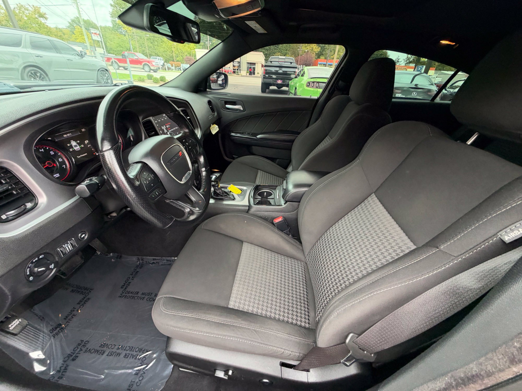 Used 2021 Dodge Charger R/T w/ Harman/Kardon Audio Group RWD image 15