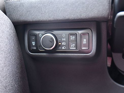 Used 2025 Ford Mustang Mach-E GT AWD/4WD image 36