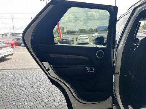Used 2019 Land Rover Discovery HSE Luxury AWD/4WD image 45