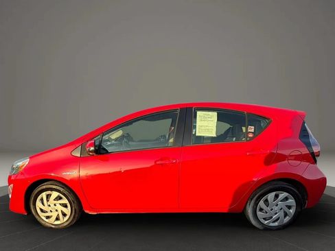 Used 2015 Toyota Prius C One FWD image 8