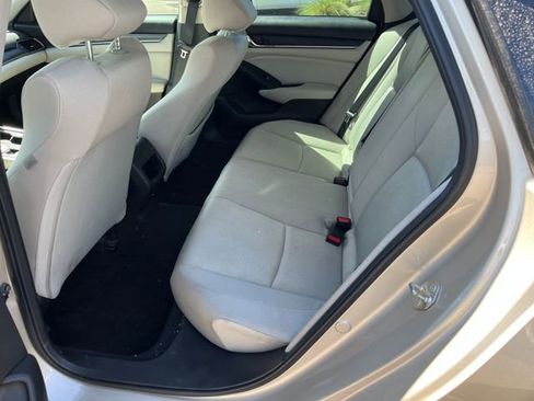 Used 2018 Honda Accord LX image 3