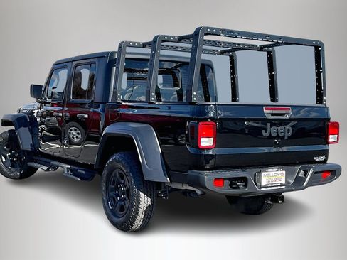 Used 2023 Jeep Gladiator Sport image 4