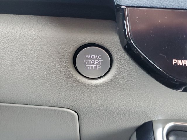 Certified 2026 Kia Carnival EX FWD image 24