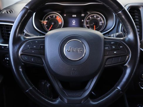 Used 2020 Jeep Cherokee Trailhawk image 40