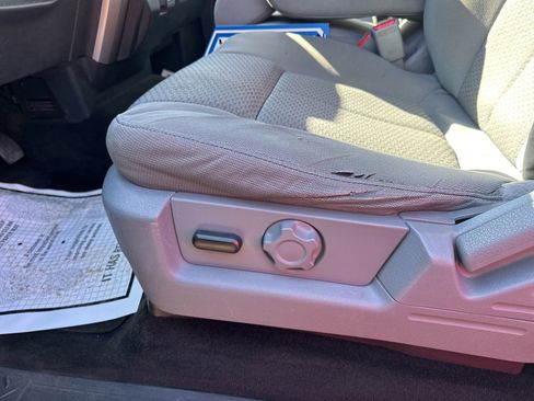 Used 2013 Ford F150 XLT w/ Luxury Equipment Group image 16