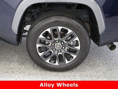 Used 2024 Toyota Tundra Limited image 10