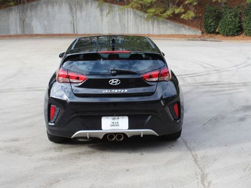 Used 2019 Hyundai Veloster 2.0 image 4