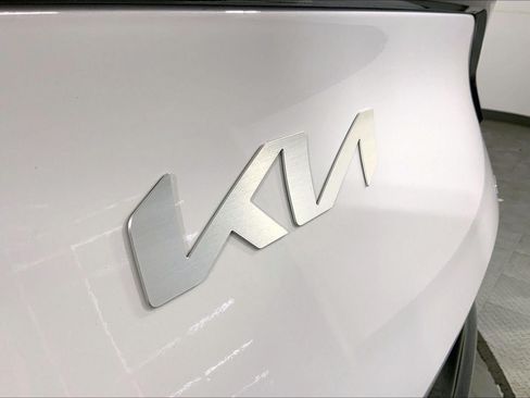 Certified 2024 Kia Sportage SX AWD/4WD image 30