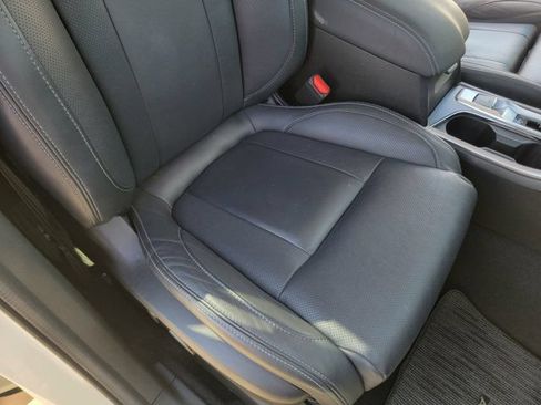 Used 2022 Subaru Ascent Limited AWD/4WD image 10