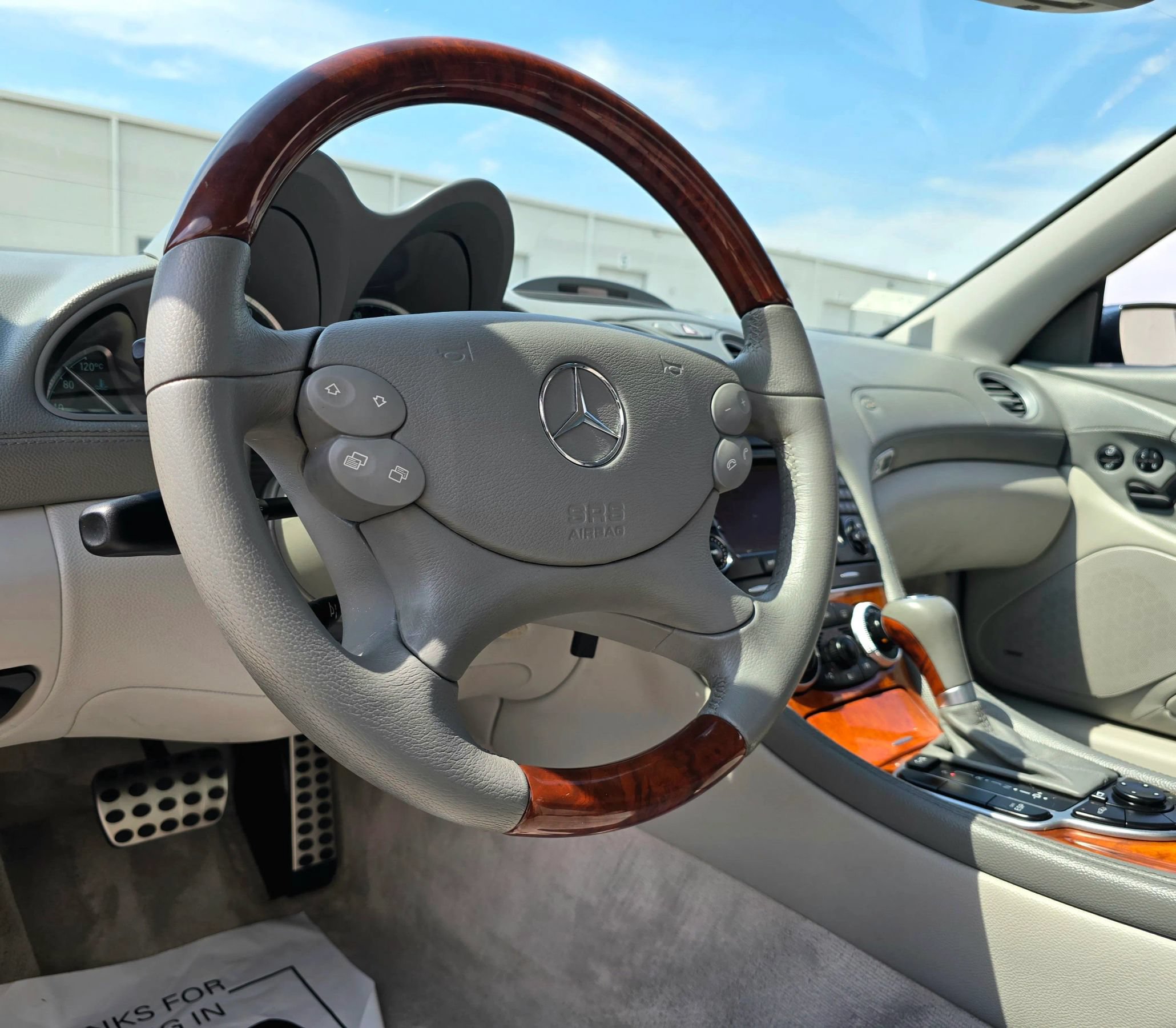 Used 2006 Mercedes-Benz SL 500 image 32