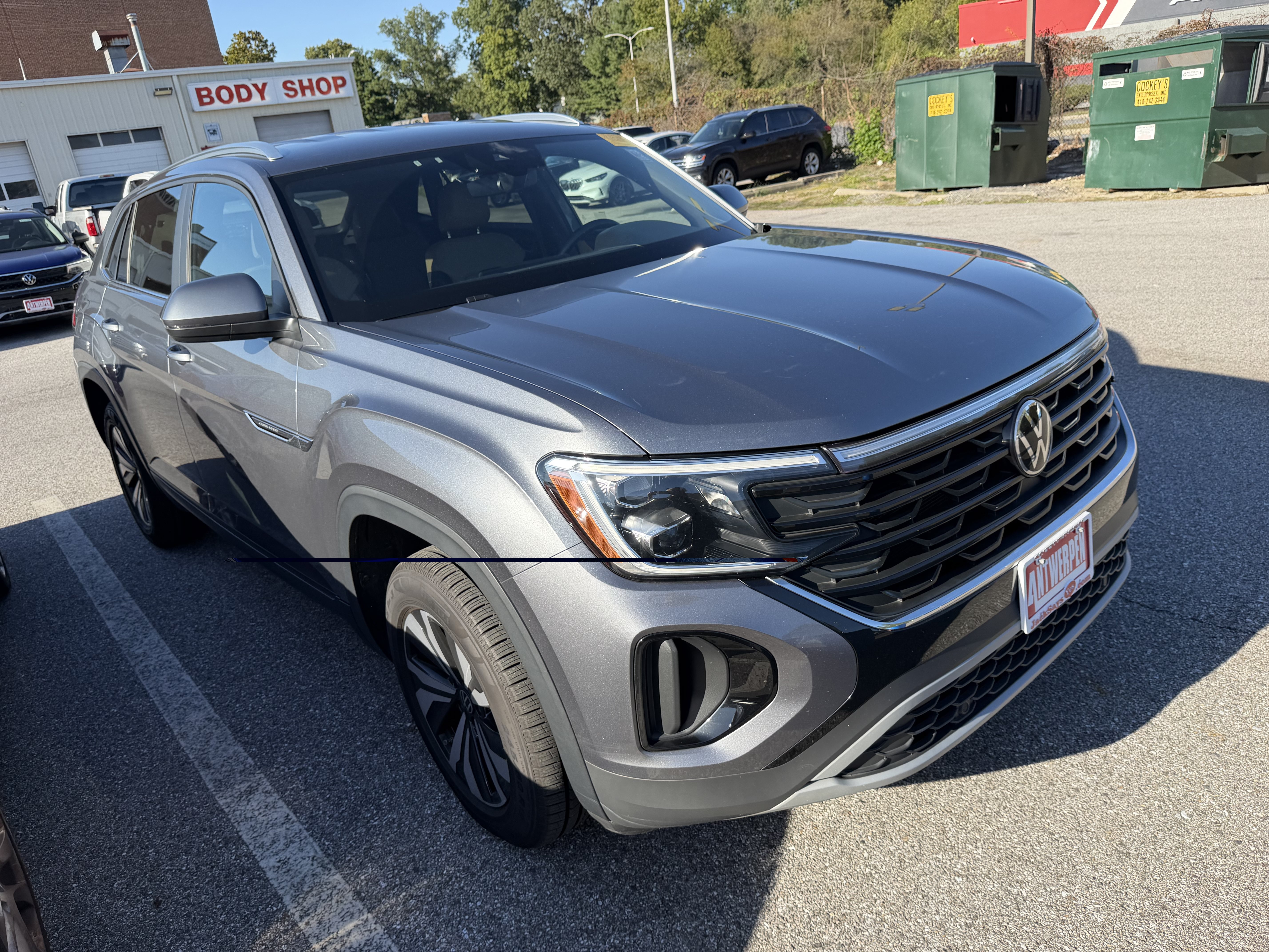 Used 2024 Volkswagen Atlas Cross Sport SE AWD/4WD image 5