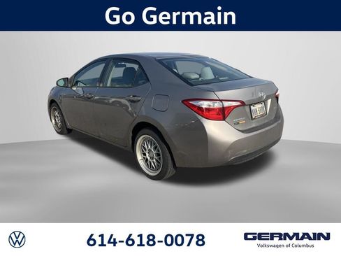 Used 2016 Toyota Corolla LE FWD image 4