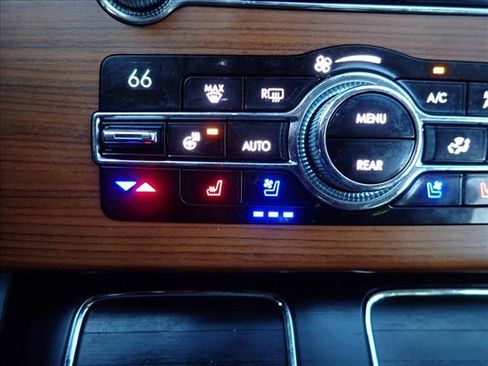 Used 2020 Lincoln Aviator Reserve w/ Equipment Group 201A AWD/4WD image 23