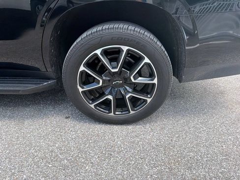 Used 2022 Chevrolet Tahoe RST w/ Luxury Package RWD image 9