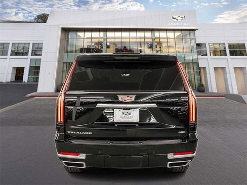 New 2026 Cadillac Escalade Luxury image 5