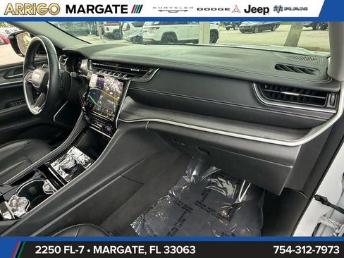 Used 2021 Jeep Grand Cherokee L Limited RWD image 19