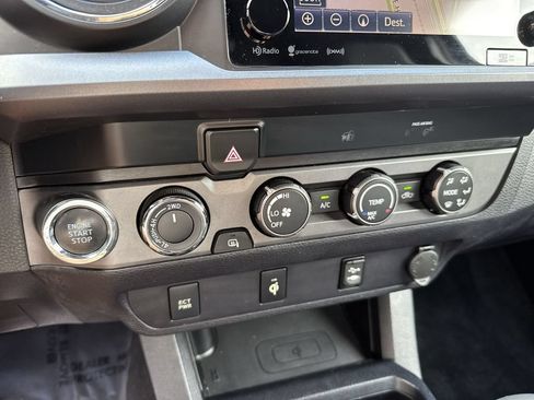 Used 2019 Toyota Tacoma TRD Sport AWD/4WD image 51